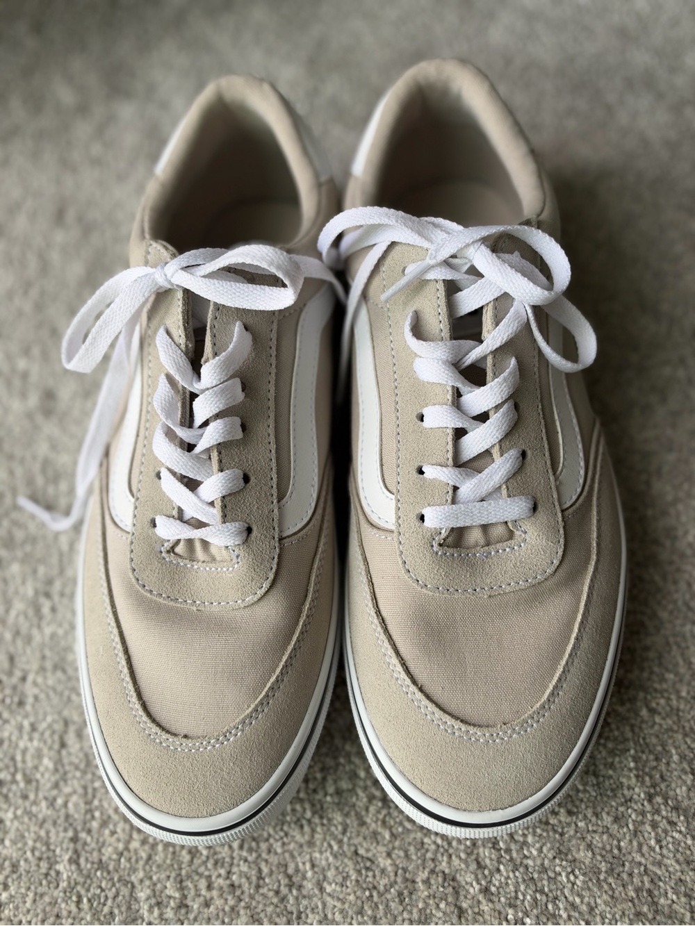 Vans Ward Beige Tan White Sneakers Men’s 11 Worn Once